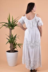 Дълга макси рокля с дантела в бял цвят /Универсален размер/Модел:2216